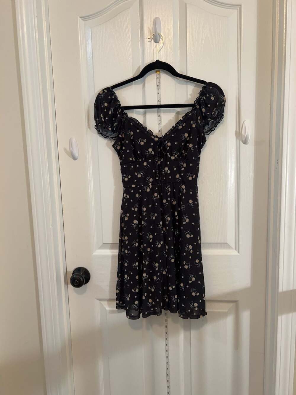 Heart & Heels Black Daisy Dress (M)